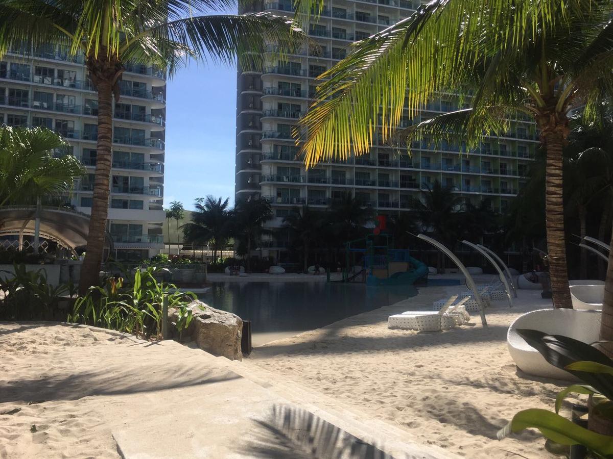 Azure Urban Beach Resort Manila by Radlett Kültér fotó