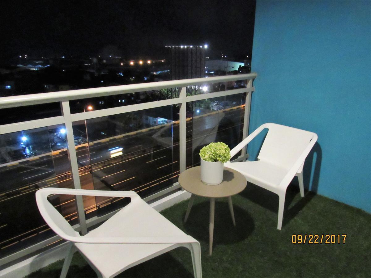 Azure Urban Beach Resort Manila by Radlett Kültér fotó