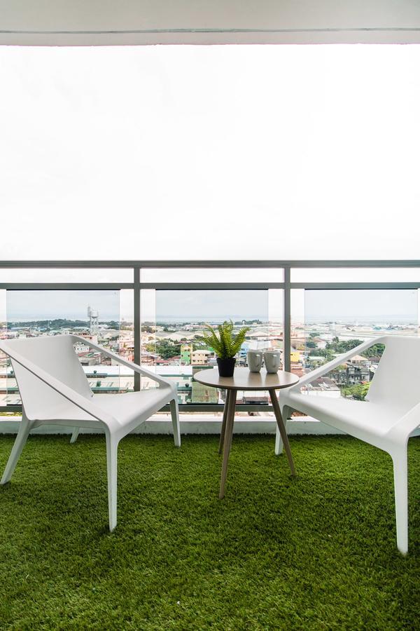 Azure Urban Beach Resort Manila by Radlett Kültér fotó
