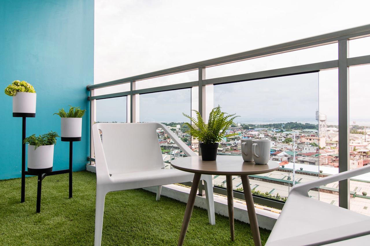 Azure Urban Beach Resort Manila by Radlett Kültér fotó